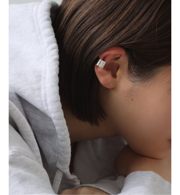 Spick and Span「《予約》【SAMH by LILAS】テクスチャーワイドイヤーカフ SV（片耳）」|イヤーカフ|