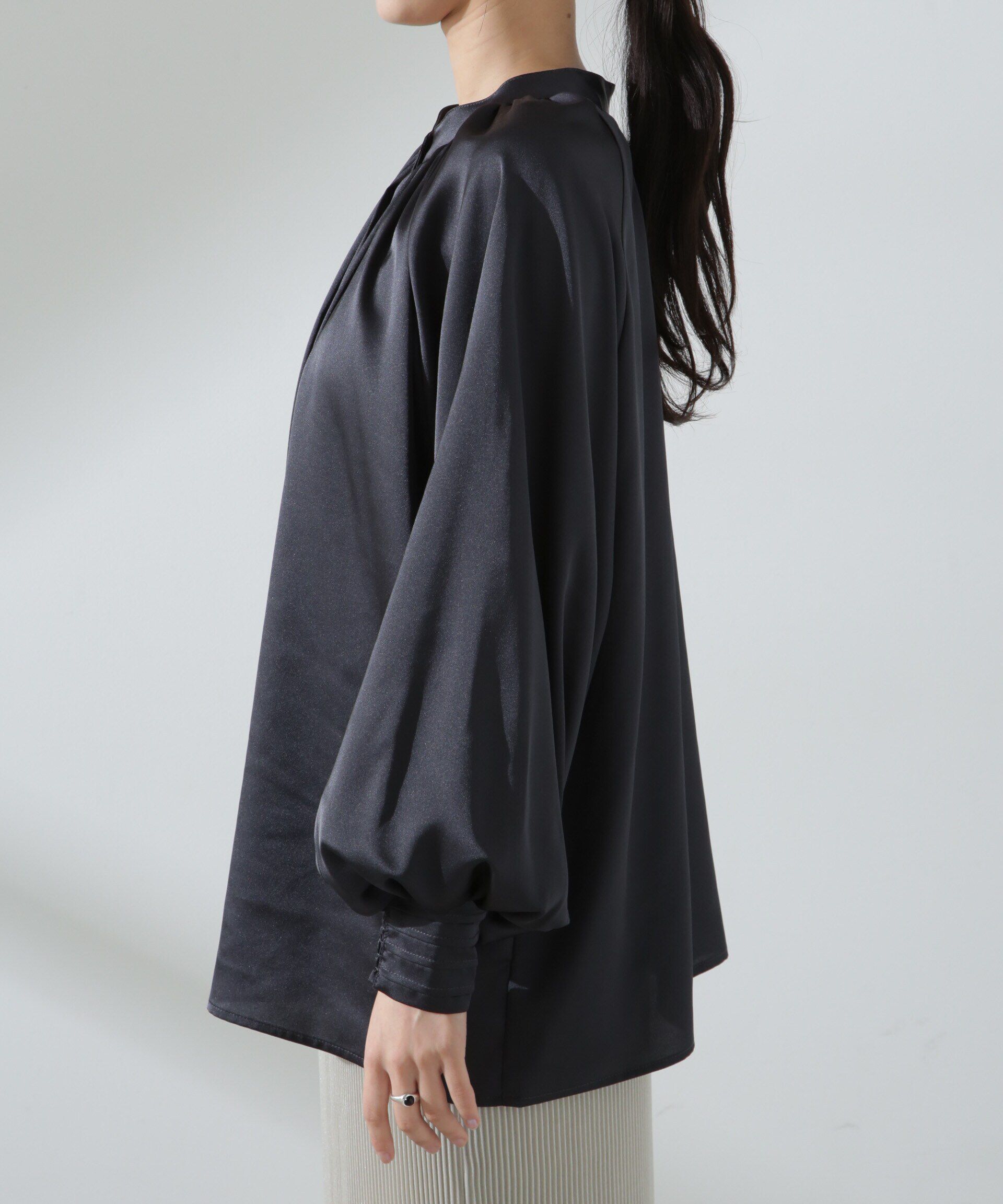 nano･universe「前後2WAYサテンドルマンギャザーブラウス（セットアップ可）」|シャツ・ブラウス|