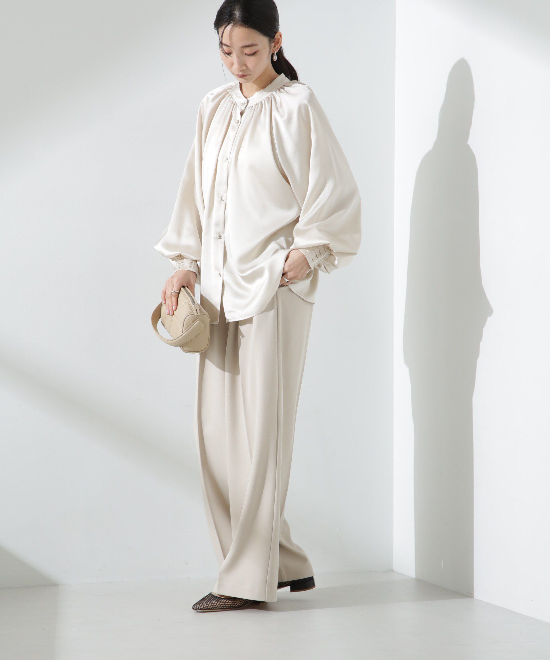 nano･universe「前後2WAYサテンドルマンギャザーブラウス（セットアップ可）」|シャツ・ブラウス|