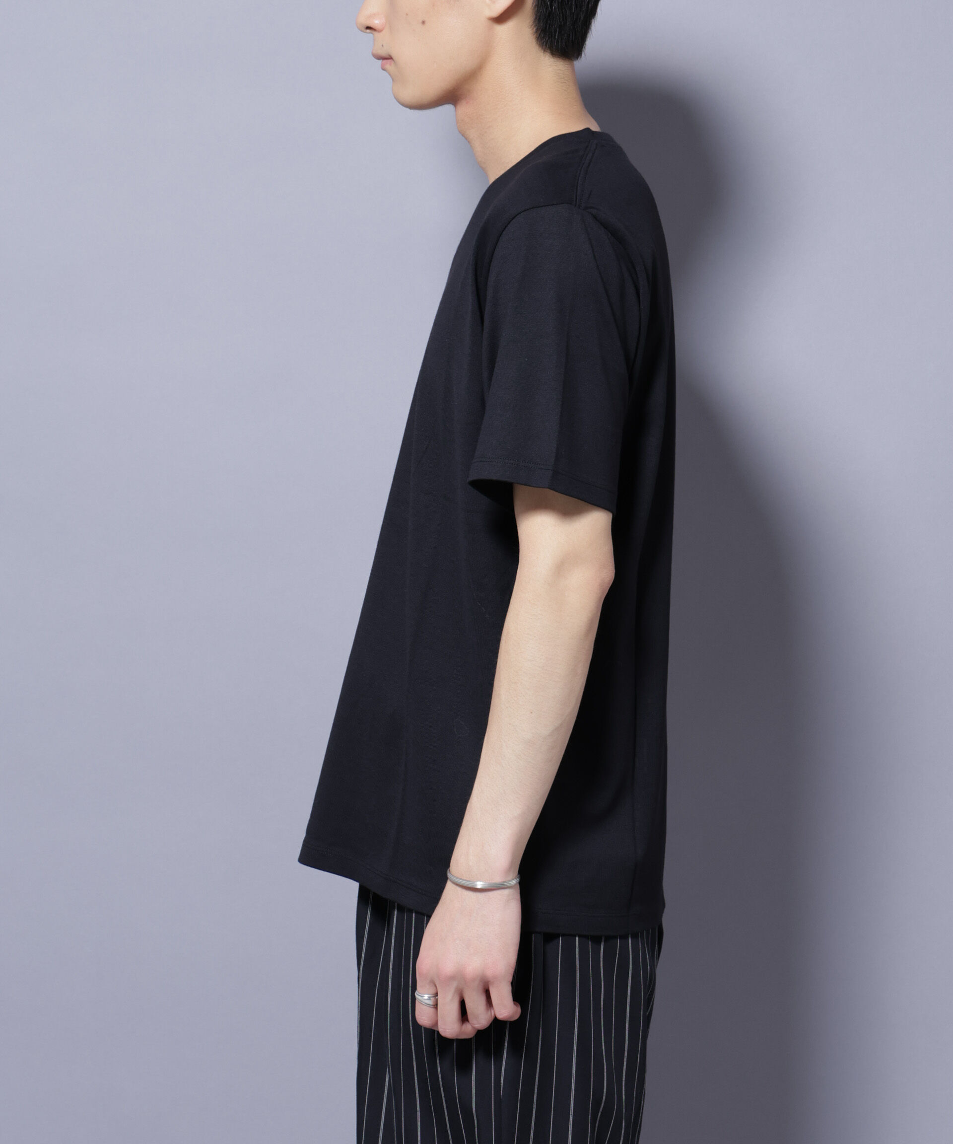 nano･universe「WEB限定/Anti Soaked(R) 汗染み防止 Vネック レギュラーシルエットTシャツ」|Tシャツ・カットソー|