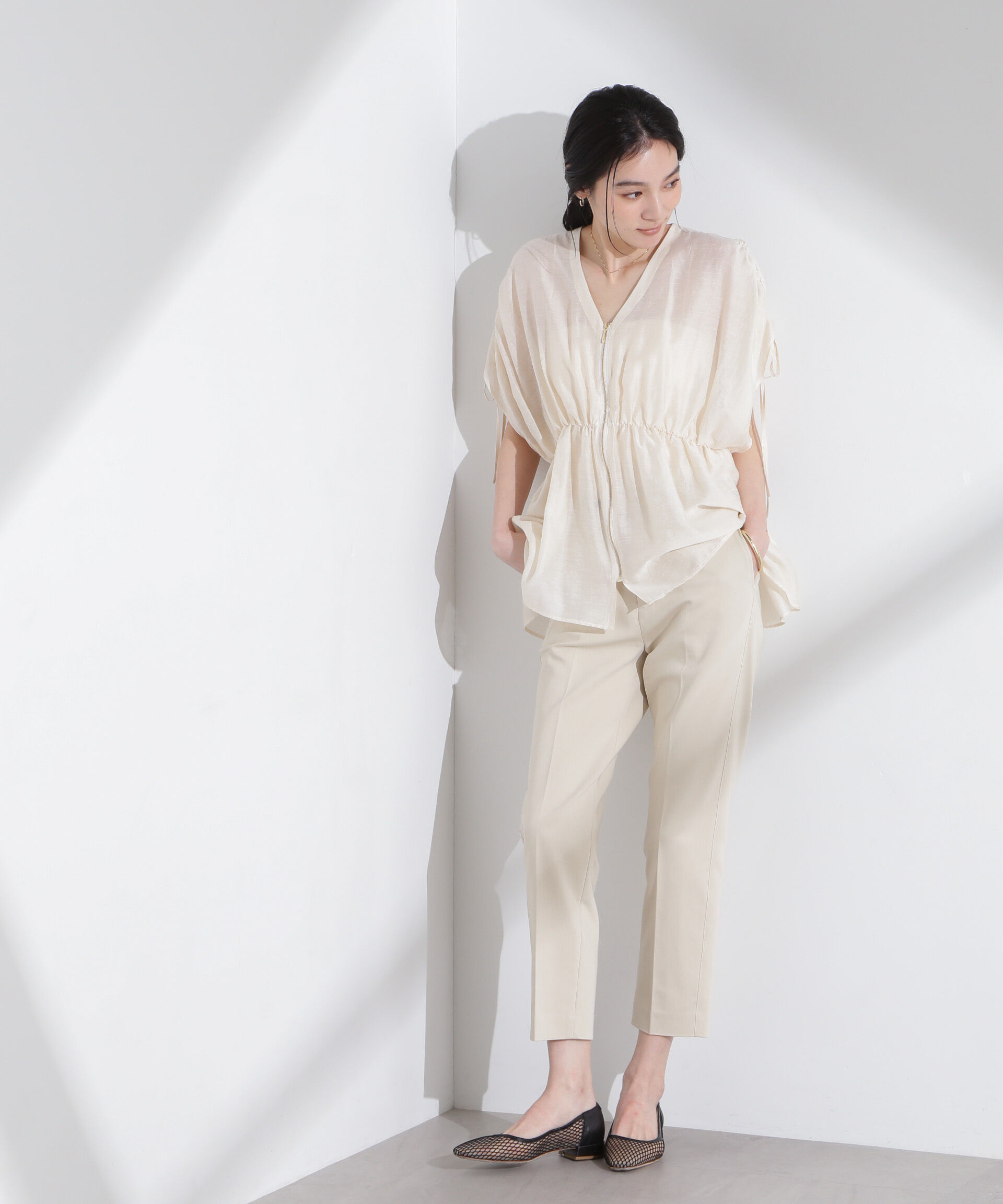 nano･universe「リネン混シアーギャザージップブラウス」|シャツ・ブラウス|