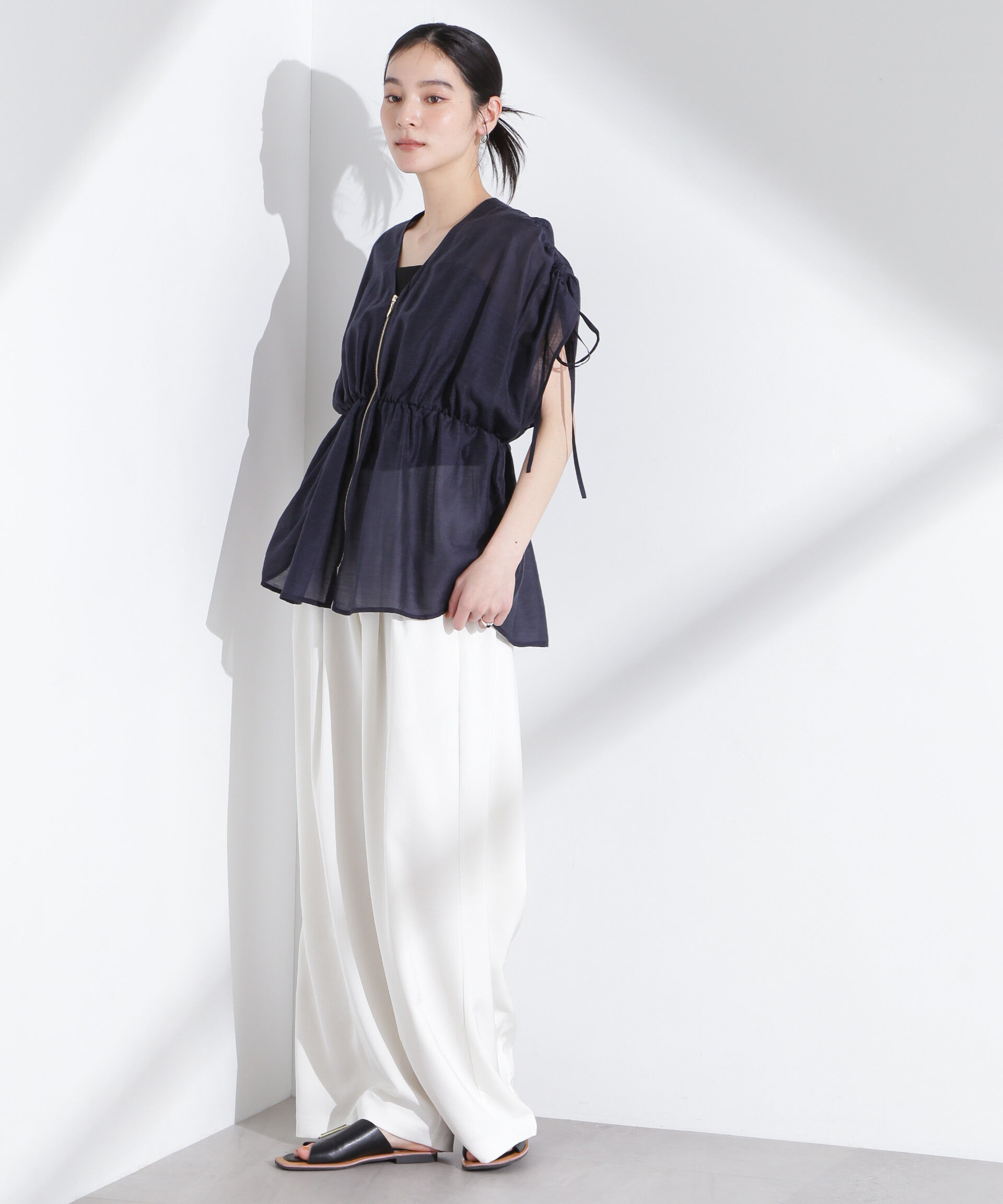 nano･universe「リネン混シアーギャザージップブラウス」|シャツ・ブラウス|