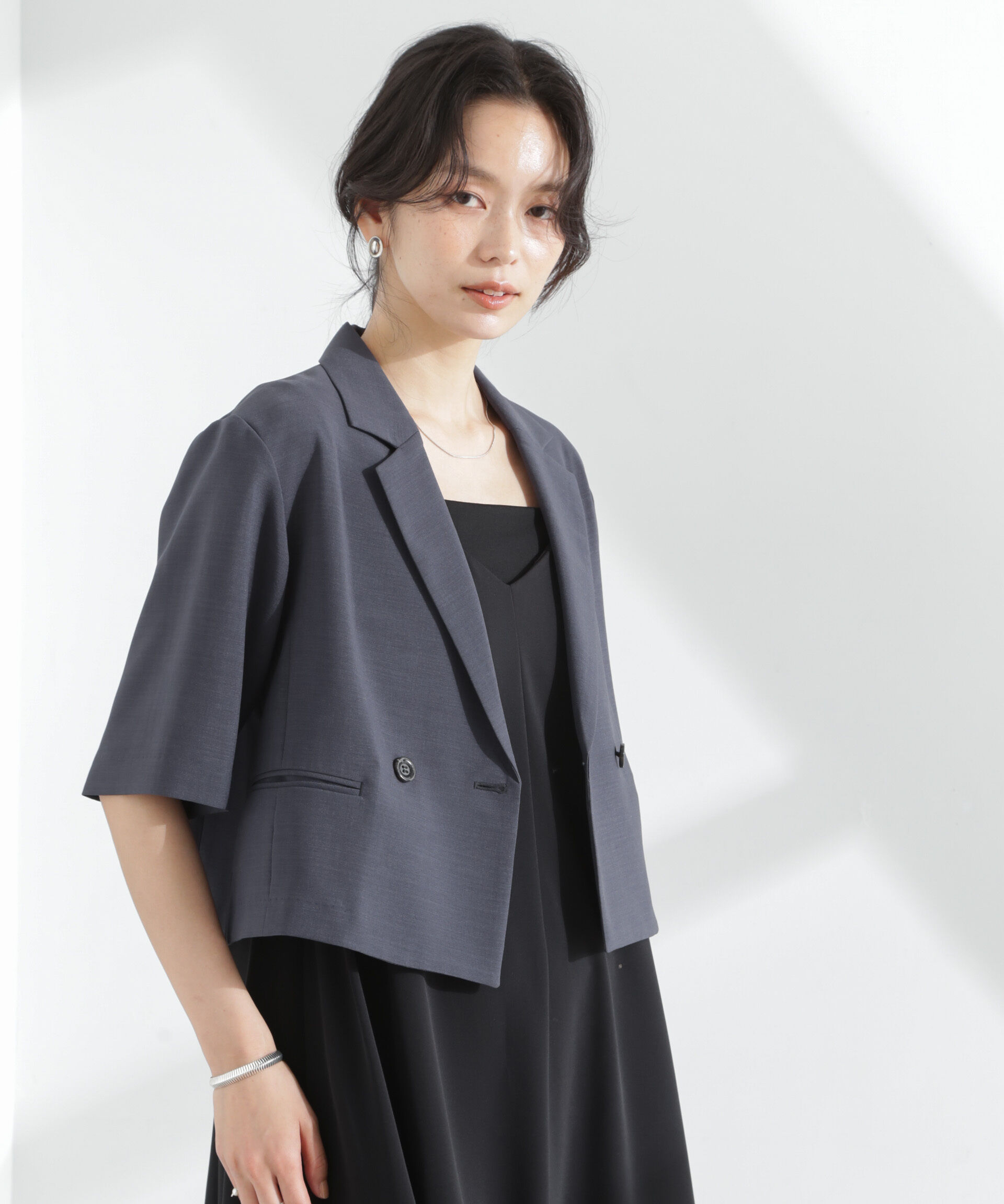 nano･universe「メランジドライ 半袖ショートダブルジャケット(セットアップ可)」|テーラードジャケット|