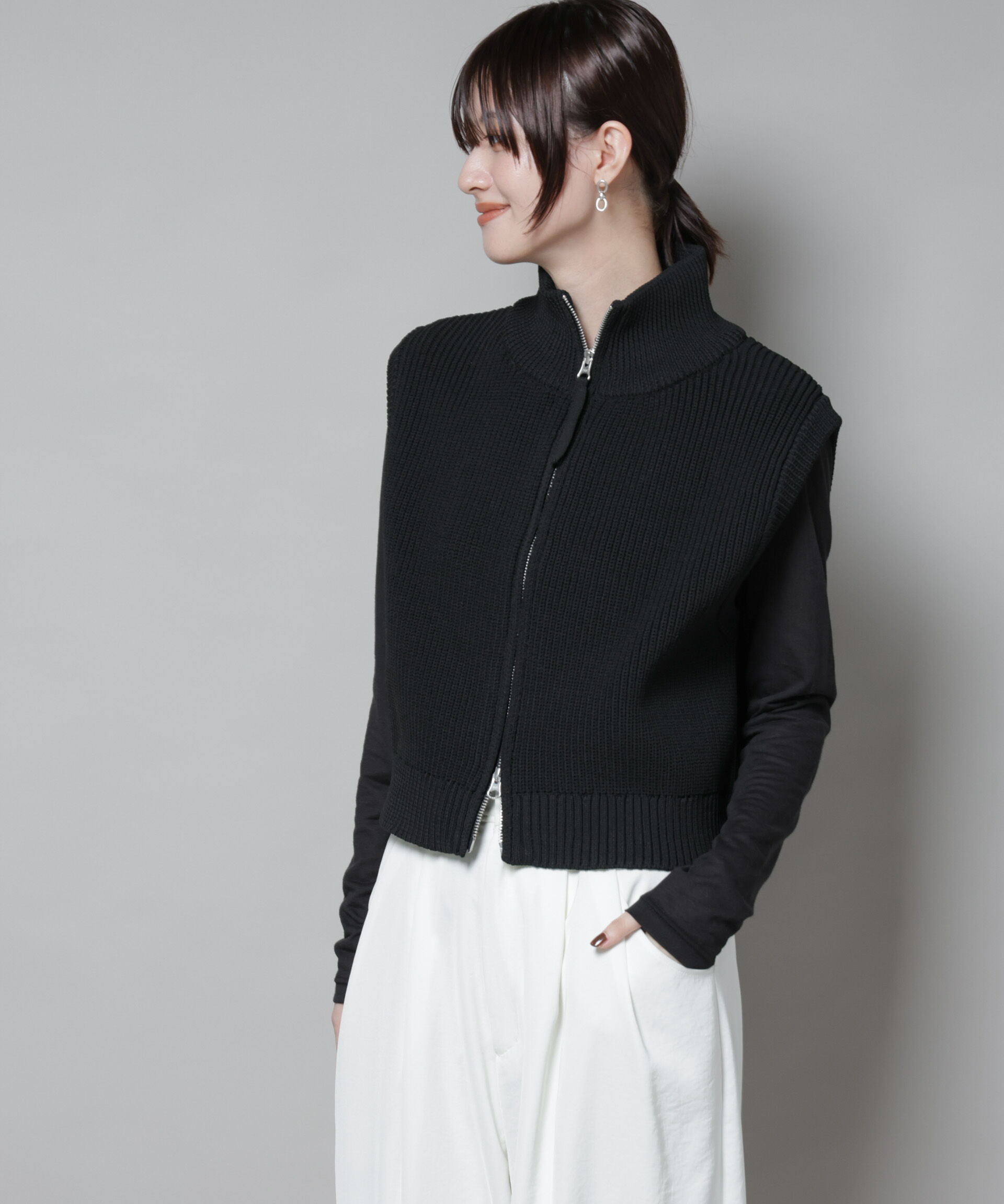 nano･universe「ダブルジップアップドライバーズニットベスト」|ニット・セーター|