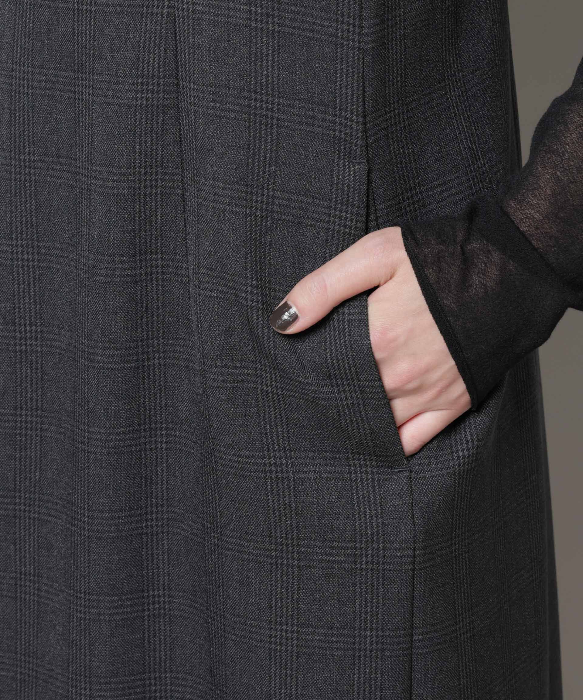 nano･universe「ストレッチサージチェックVネックワンピース(セットアップ可)」|ワンピース|