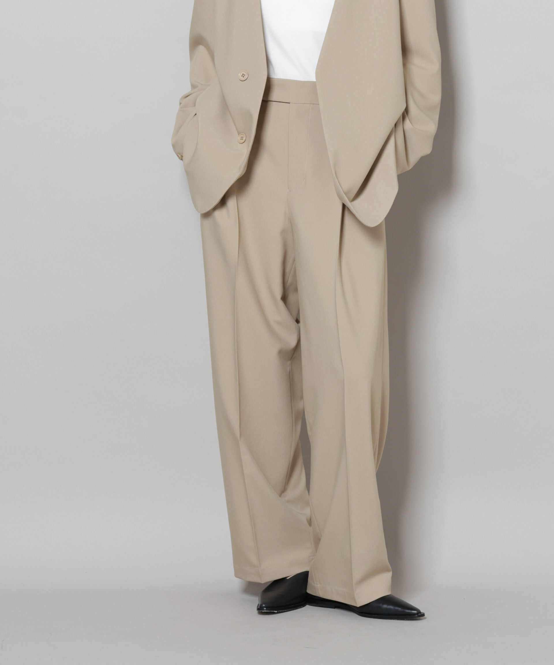 nano･universe「ワンタックセンタープレスストレートパンツ(セットアップ可)」|チノ|