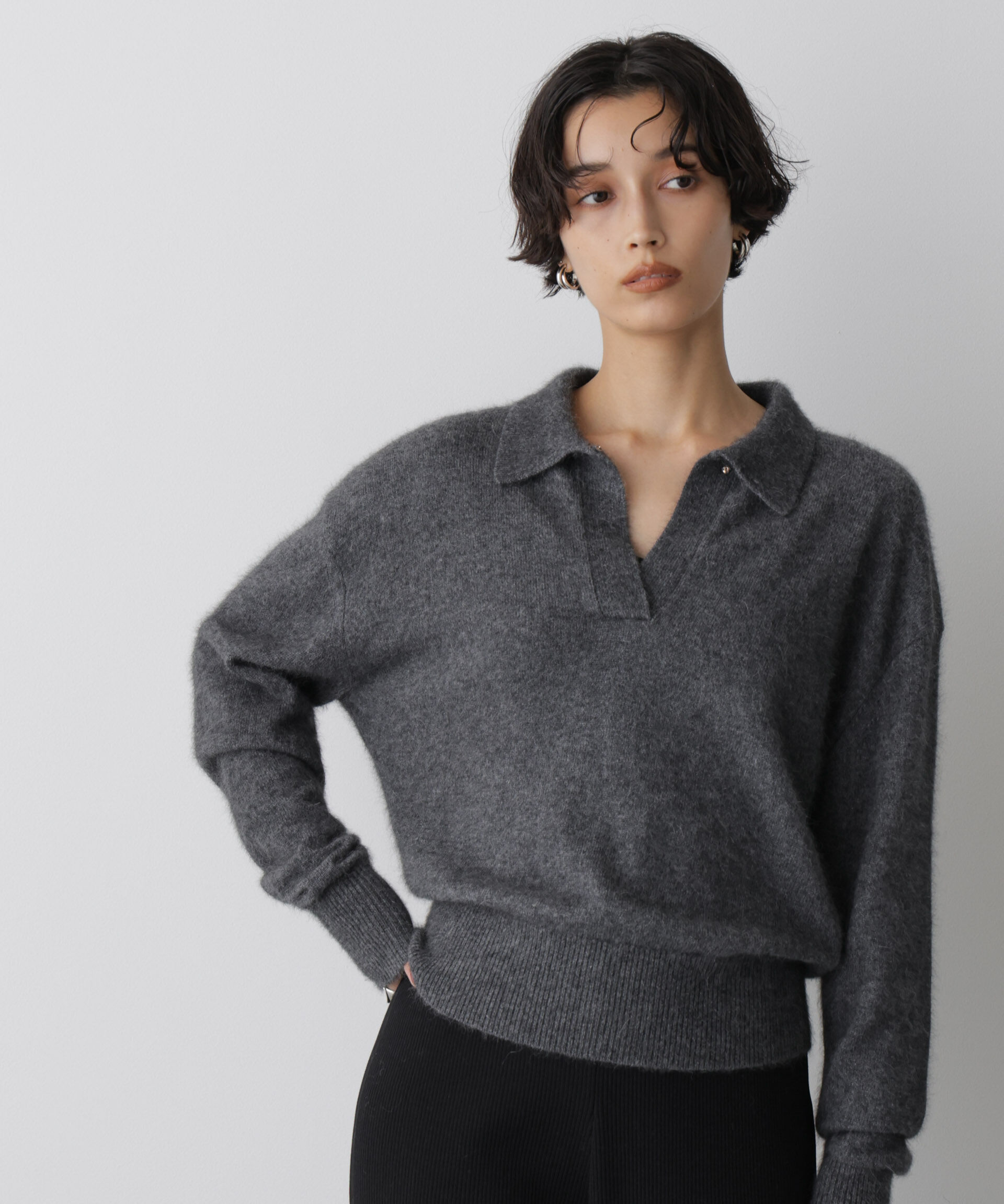  「「STEVELOUR」スキッパーポロ衿ソフトタッチニット」|ニット・セーター|