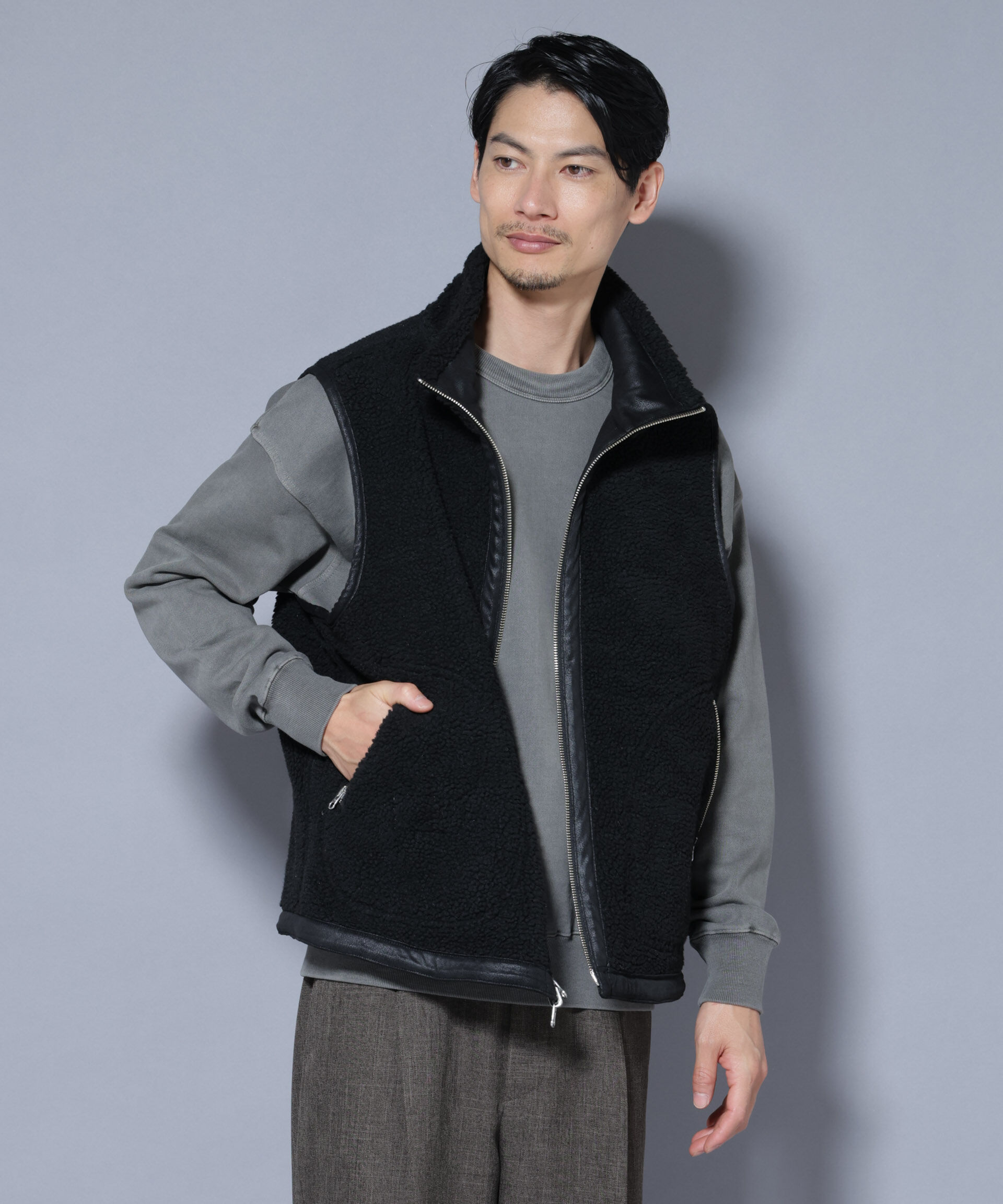 nano･universe「クラックフェイクムートンリバーシブルベスト」|ダウンベスト・ベスト|