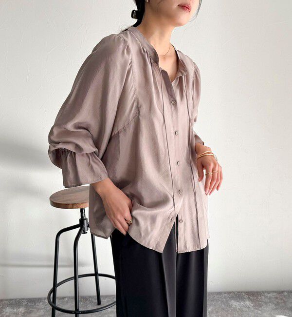 fredy emue「シャイニーシアー2WAYギャザーブラウス」|シャツ・ブラウス|ベージュ