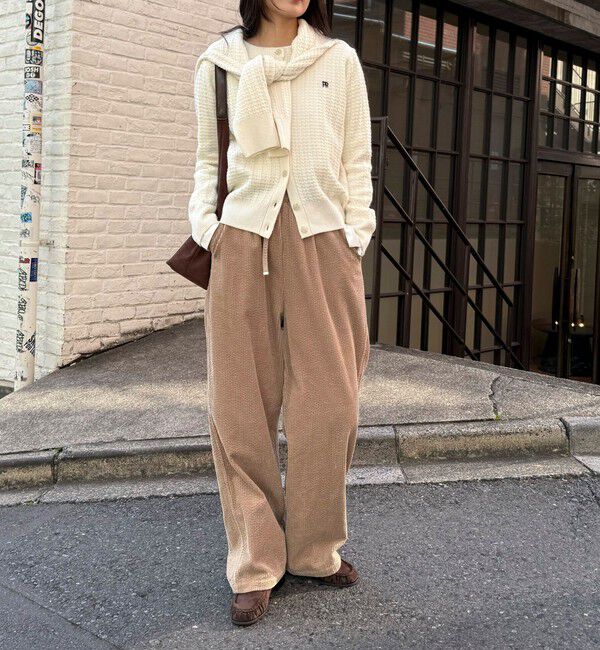 fredy emue「コーデュロイドロストイージーパンツ」|チノ|