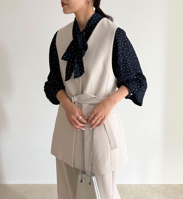 fredy emue「【セットアップ対応】パウダリーツイルベルト付きジレ」|ベスト・ジレ|