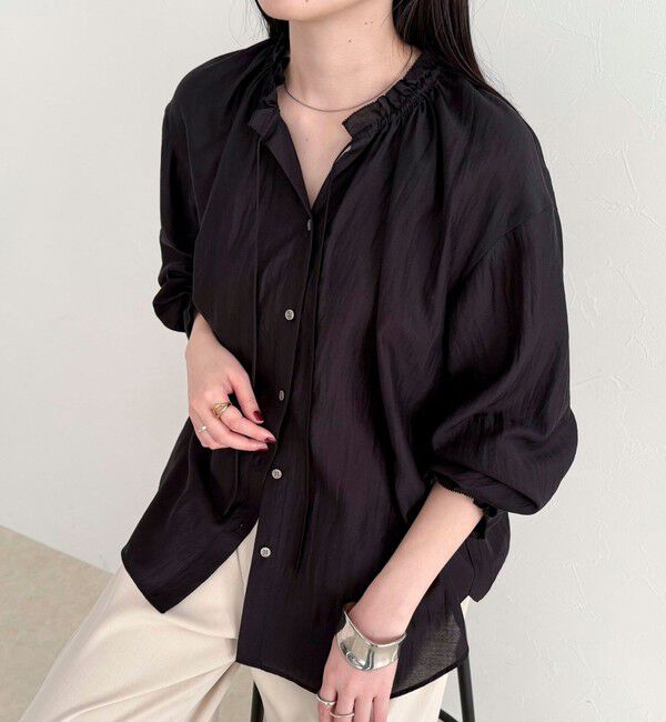 fredy emue「シャイニーシアーギャザーブラウス」|シャツ・ブラウス|ブラック