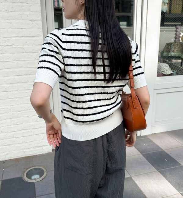 fredy emue「【大人気シリーズの新型登場！】FR刺しゅうケーブル柄半袖ポロ衿プルオーバーニット」|ニット・セーター|