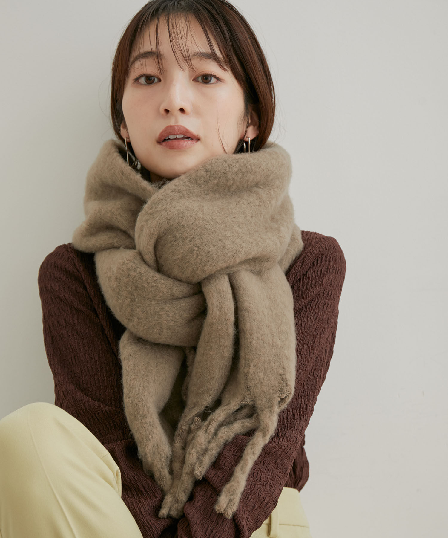 VIS「リサイクルポリふわふわ太フリンジマフラー」|マフラー|