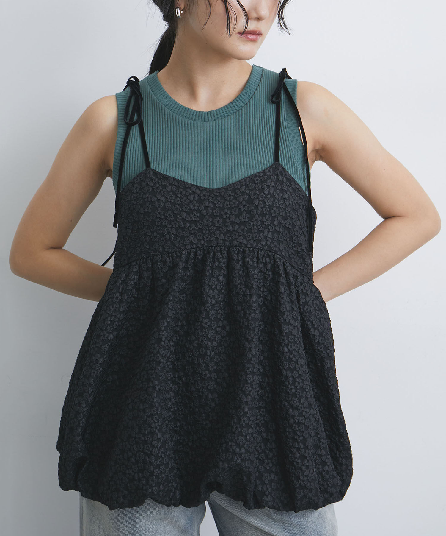 VIS「ジャガードバルーンリボンキャミソール」|キャミソール|ブラック(01)