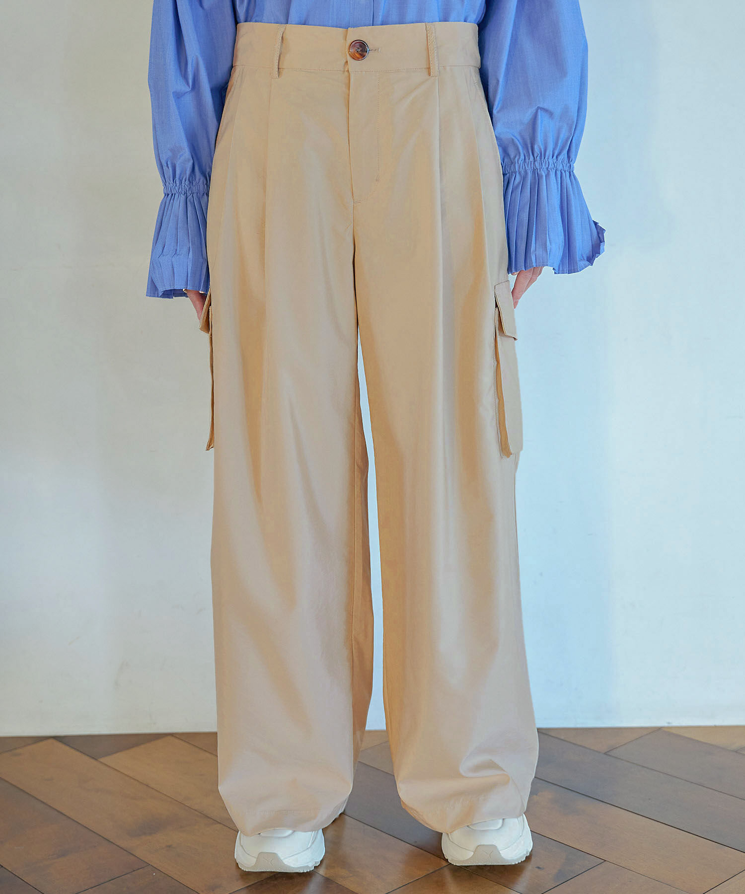 VIS「【セットアップ対応】タックギャザーワイドカーゴパンツ」|カーゴ|