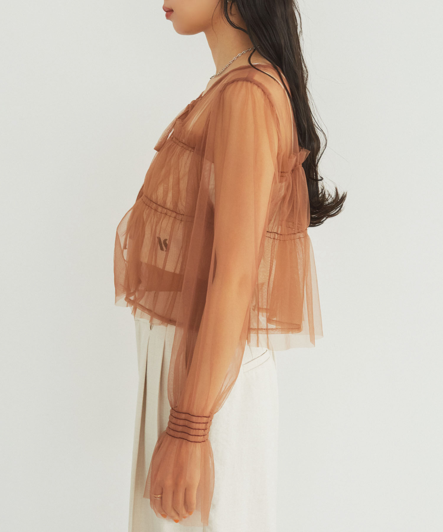 VIS「【前後2WAY】袖シャーリングチュールリボンブラウス」|シャツ・ブラウス|