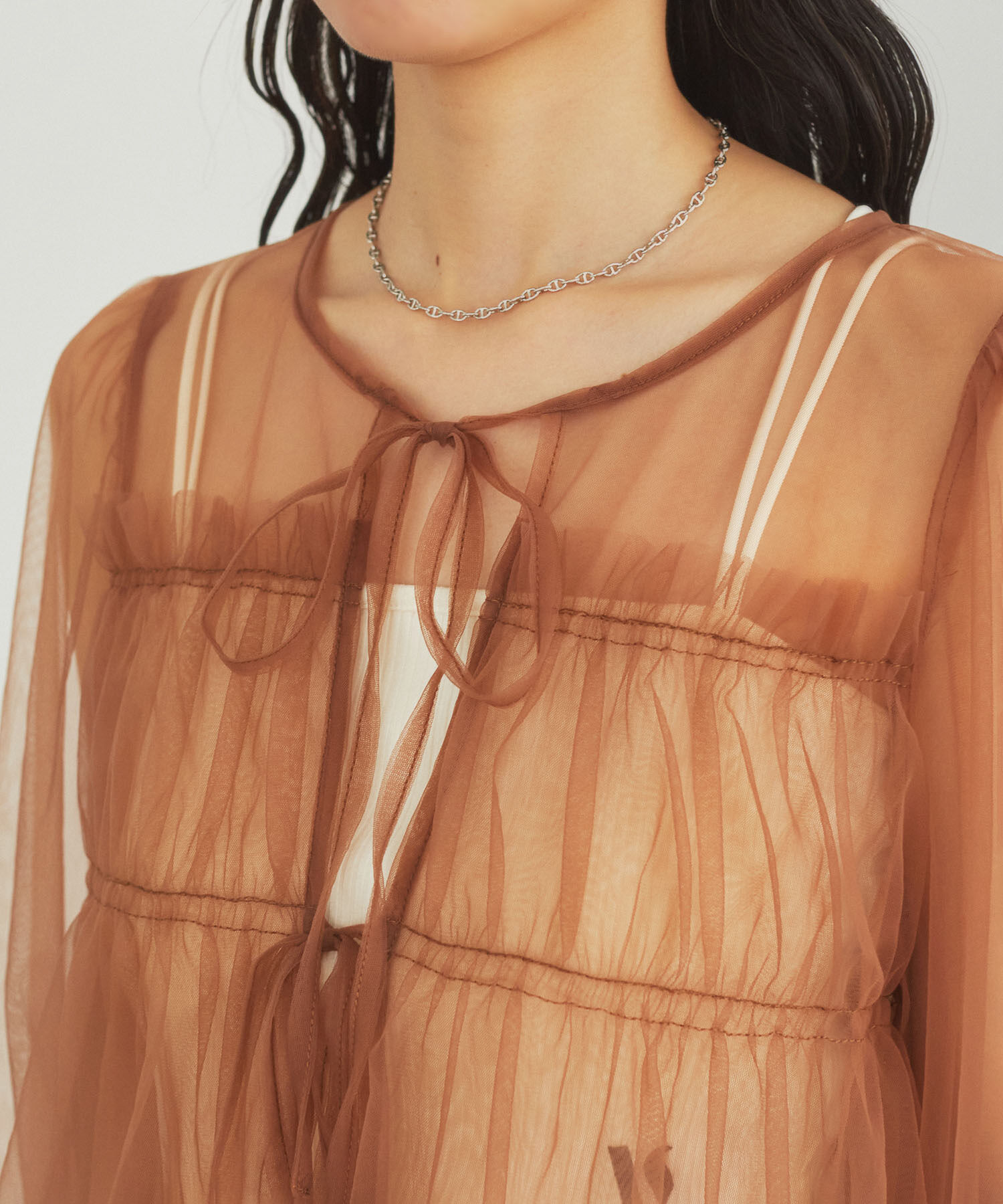 VIS「【前後2WAY】袖シャーリングチュールリボンブラウス」|シャツ・ブラウス|