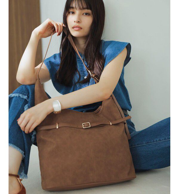VIS「【A4収納】フロントベルトソフトショルダーバッグ」|ショルダー・メッセンジャー|ブラウン(20)