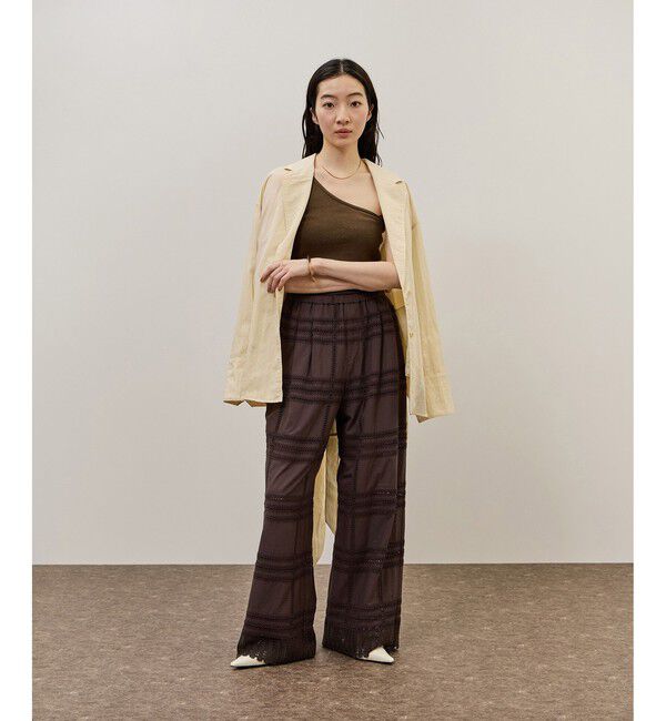 ADAM ET ROPE'「【一部WEB限定カラー】エンブロイダリーイージーパンツ」|チノ|