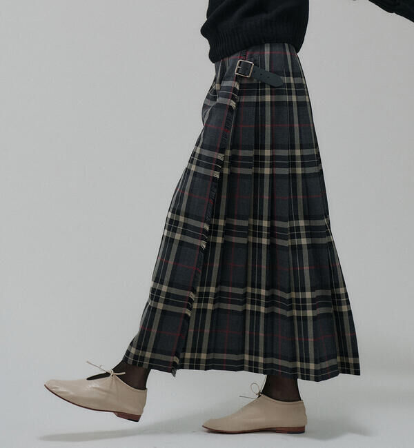 ONEIL OF DUBLIN「O'NEIL OF DUBLIN | ウーステッドウール ロングキルトスカート WOMEN」|スカート|