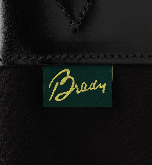 Brady「Brady | ARIEL TROUT LARGE with COBRA BUCKLE UNISEX」|ショルダー・メッセンジャー|