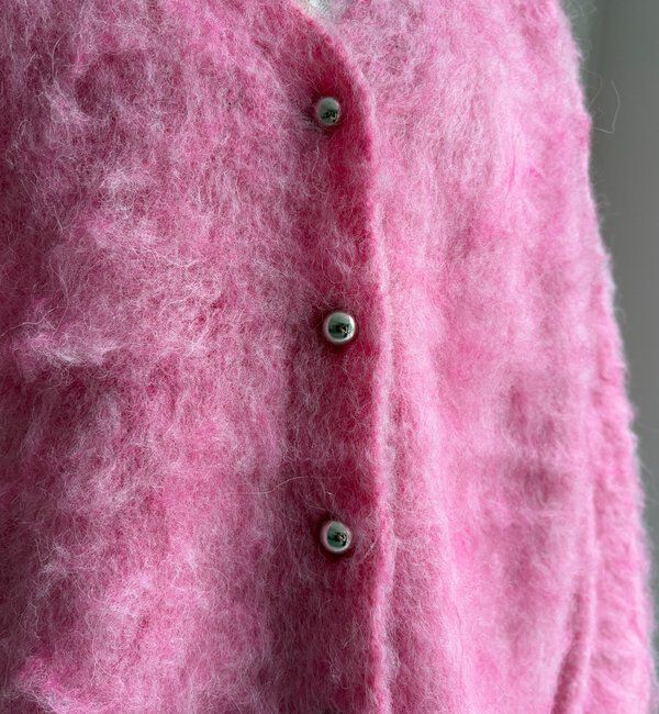  「ブラッシュ加工シルバーボタンカーディガン」|カーディガン|