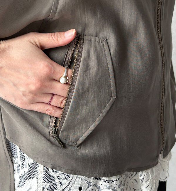  「【WEB限定】バックギャザーフリルブルゾン」|ブルゾン・スタジャン|