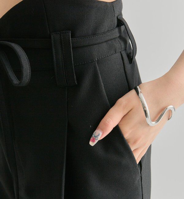  「ウェーブベルトスラックス」|チノ|