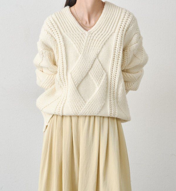 「ケーブルVニット」|ニット・セーター|