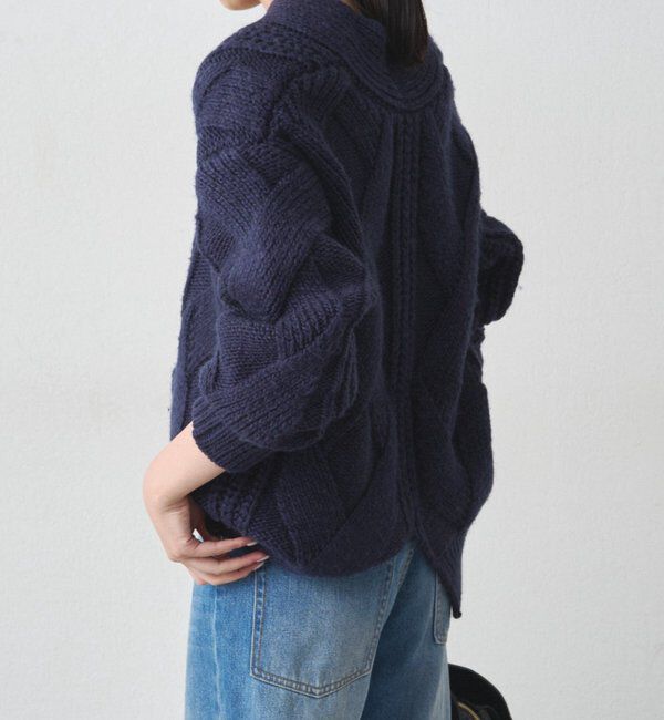  「ケーブルVニット」|ニット・セーター|