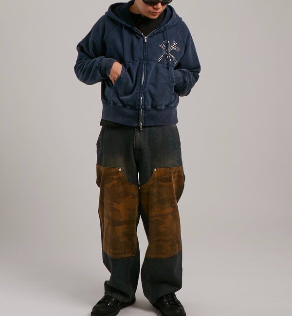  「【UNISEX】KOOKY'N KYケミカルラインストーンジップパーカー」|パーカー|