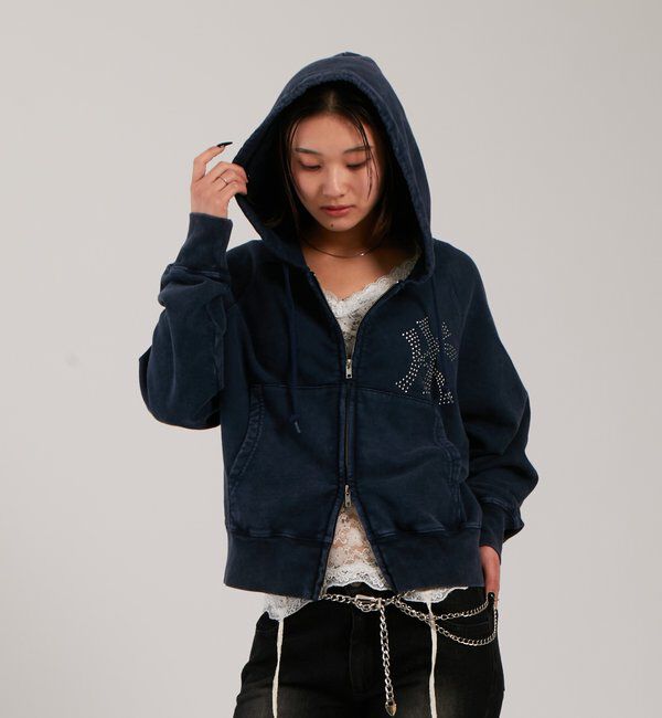  「【UNISEX】KOOKY'N KYケミカルラインストーンジップパーカー」|パーカー|