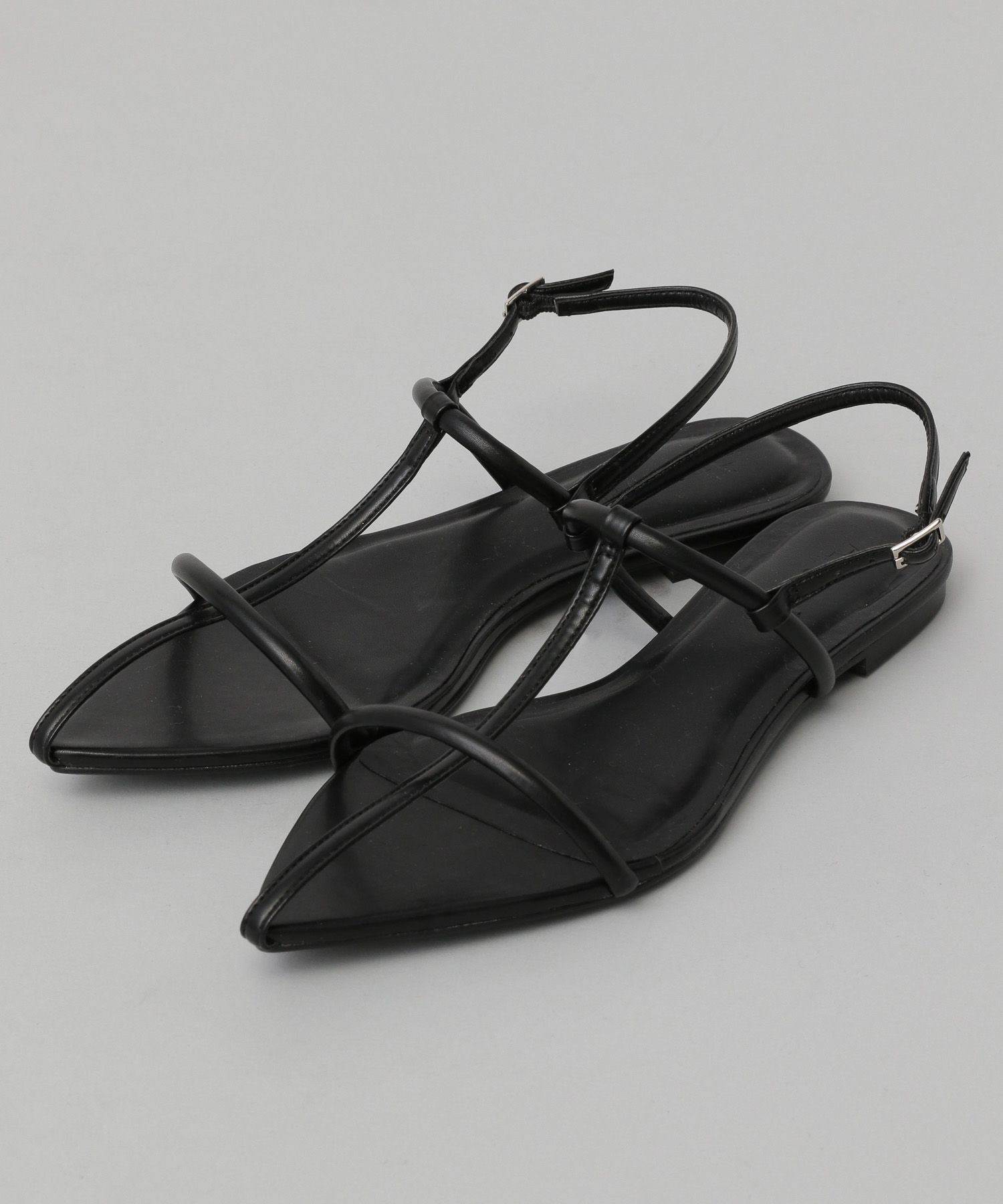 A part by 「クロスフラットサンダル」|サンダル|