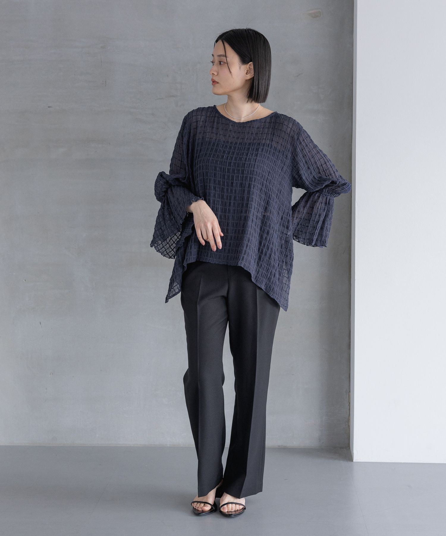 A part by 「シャンブレーセミフレアパンツ」|スラックス|