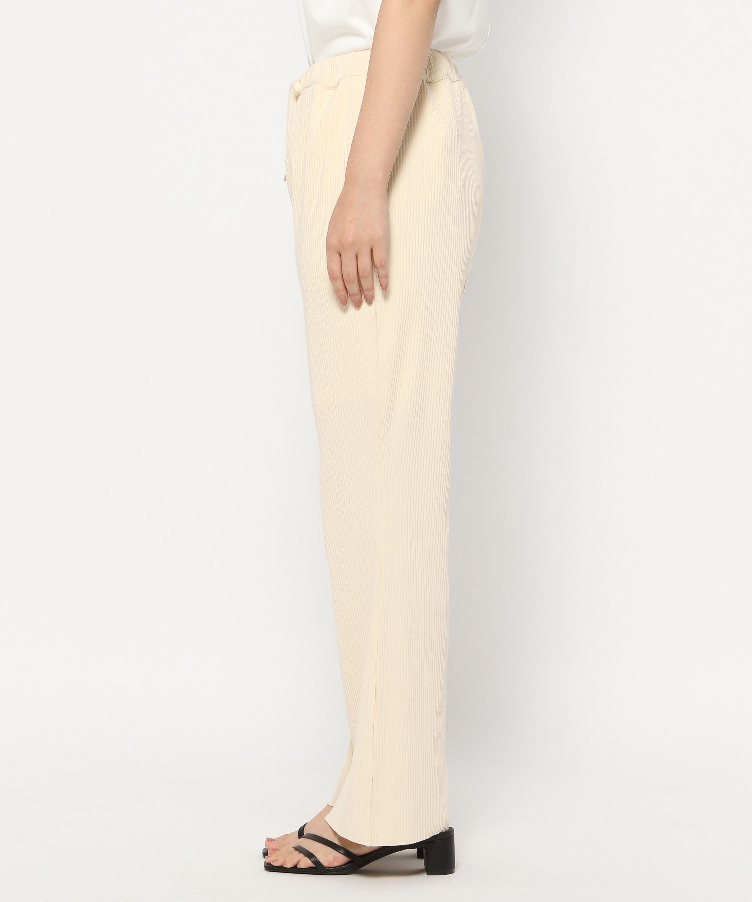 LOWRYS FARM「カットリブセミフレアパンツ」|チノ|