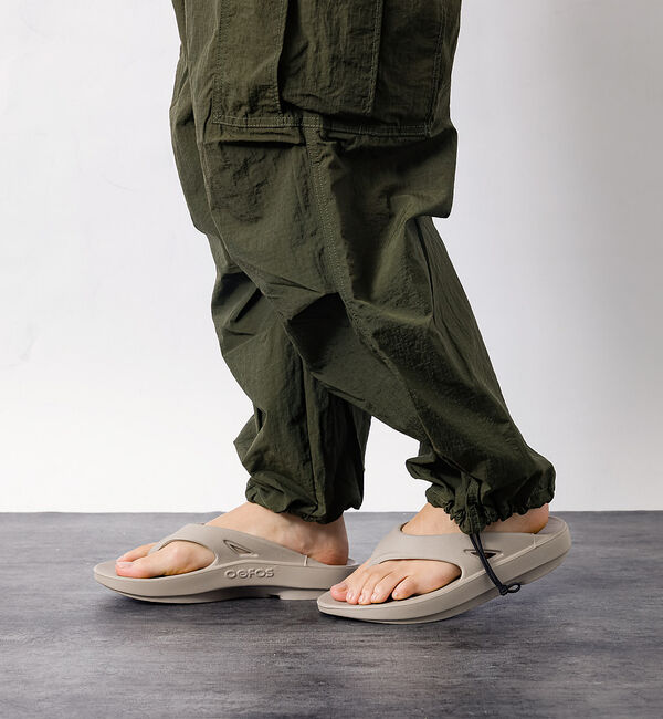 ABAHOUSE「【OOFOS/ウーフォス】OORIGINAL/ウーオリジナル【予約】」|サンダル|ベージュ