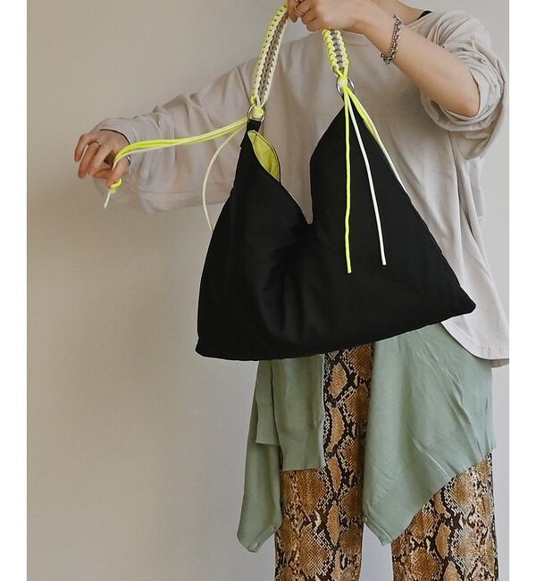 Rouge vif「【cheek/チーク】ネオンハンドルトライアングルショルダー/C26002/ワン」|ショルダー・メッセンジャー|