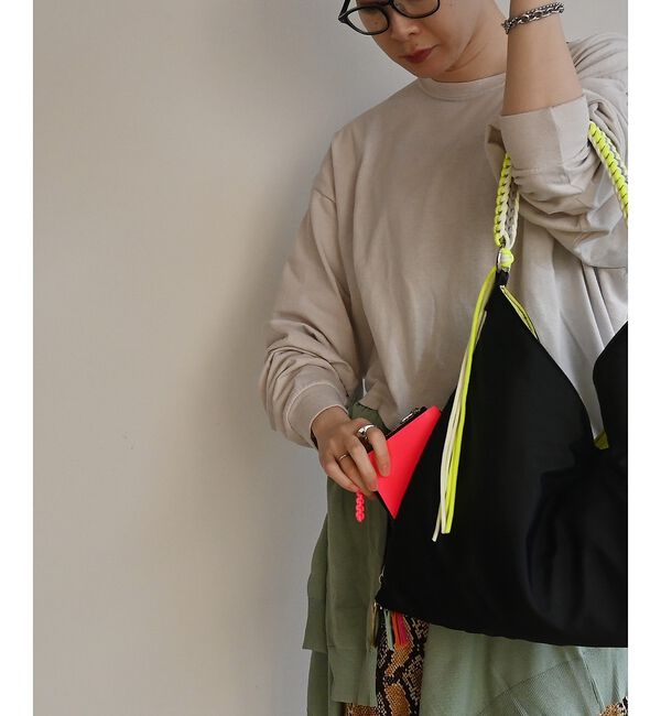 Rouge vif「【cheek/チーク】ネオンハンドルトライアングルショルダー/C26002/ワン」|ショルダー・メッセンジャー|