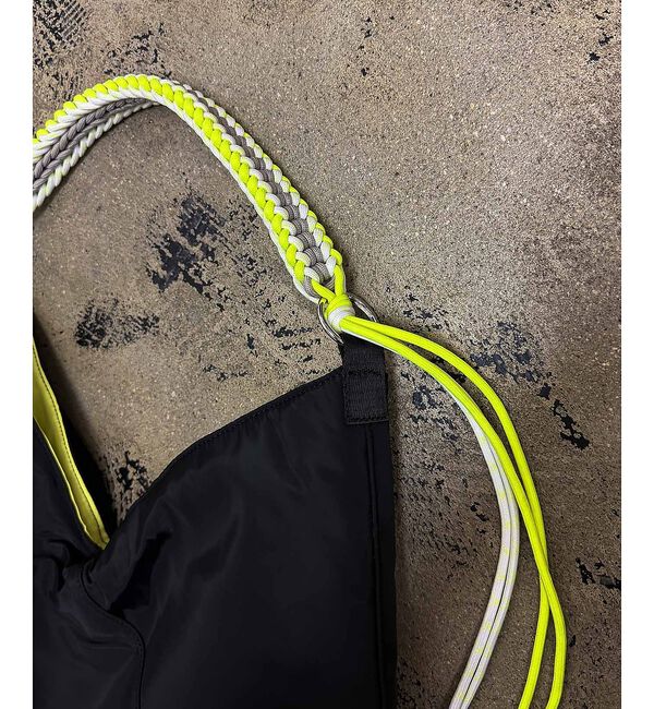 Rouge vif「【cheek/チーク】ネオンハンドルトライアングルショルダー/C26002/ワン」|ショルダー・メッセンジャー|