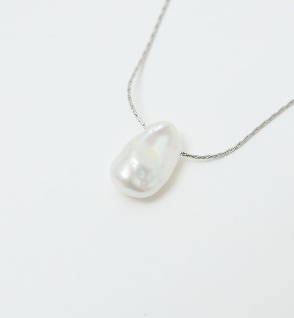 qualite「【ステンレス】バロックパールチャームネックレス」|ネックレス|シルバー