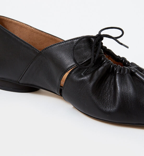 AU BANNISTER「ソフトレザーシャーリングバブーシュ」|その他|