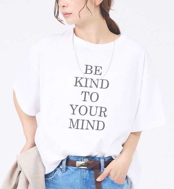 abahouse mavie「【体型カバー】ロゴタックTシャツ/半袖/大人カジュアル/体型カバー」|Tシャツ・カットソー|ホワイト