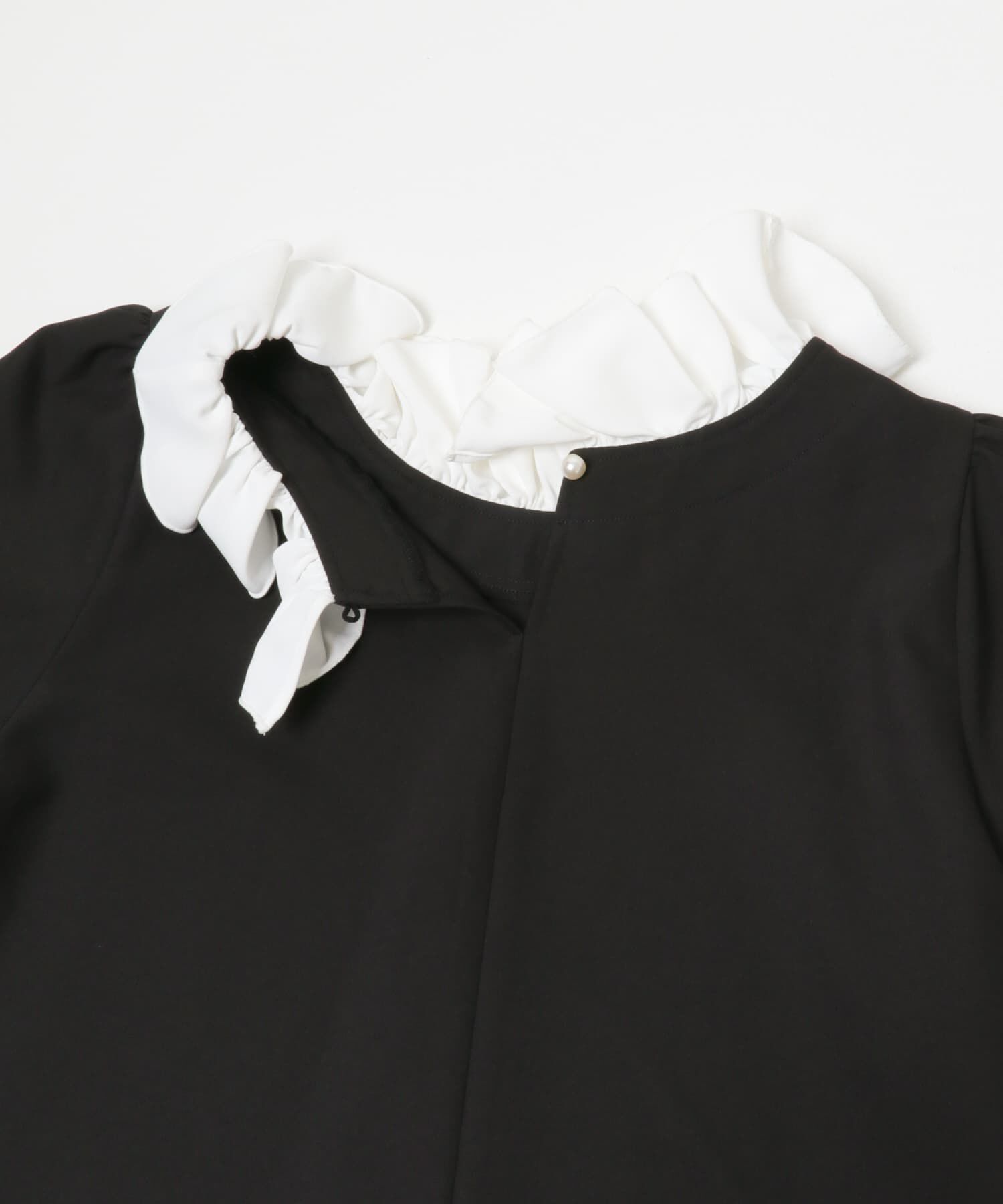 URBAN RESEARCH ROSSO「『WEB限定』コサージュカラー2WAYブラウス」|シャツ・ブラウス|