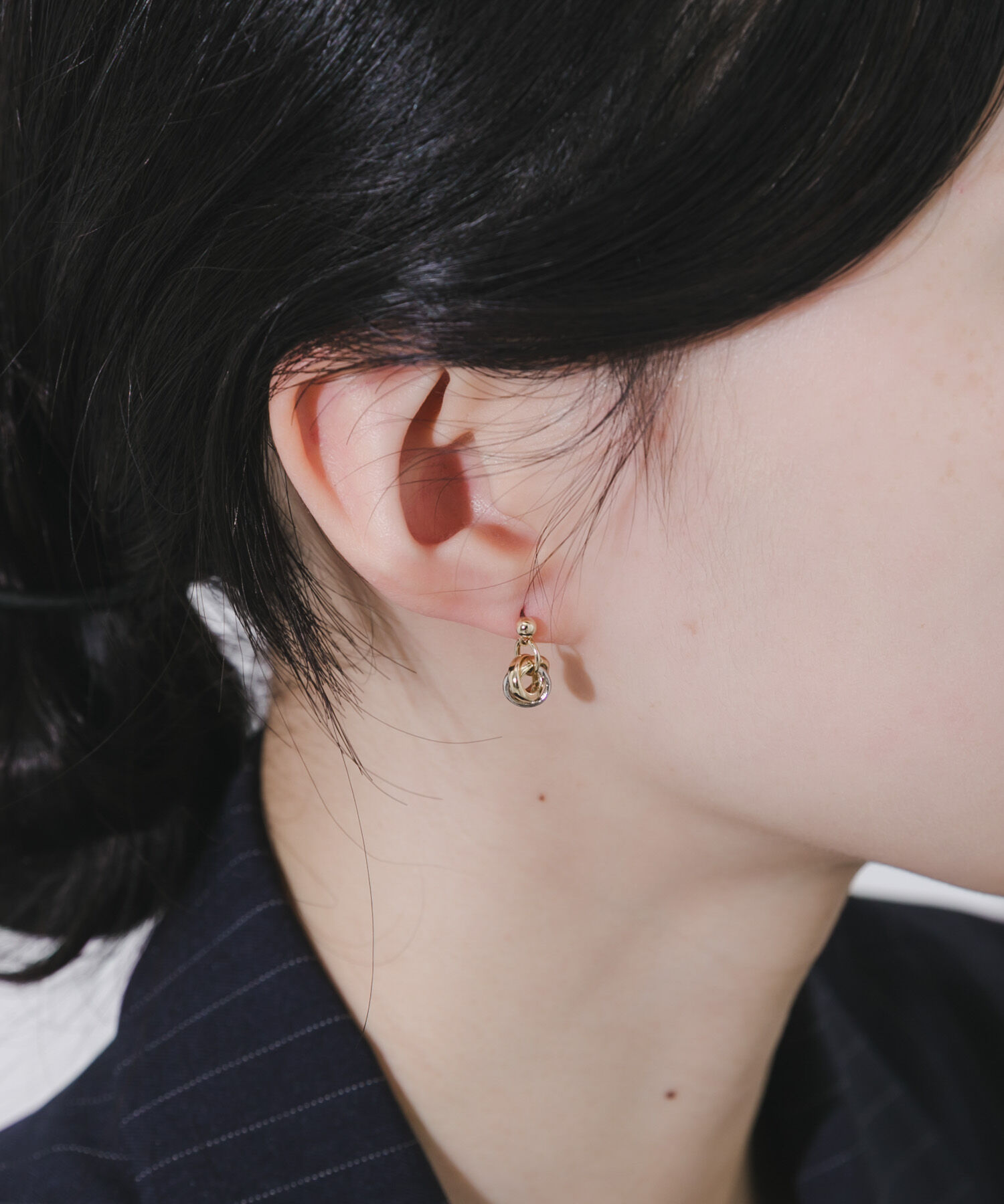 SMELLY「レイヤードサークルミニピアス」|ピアス|