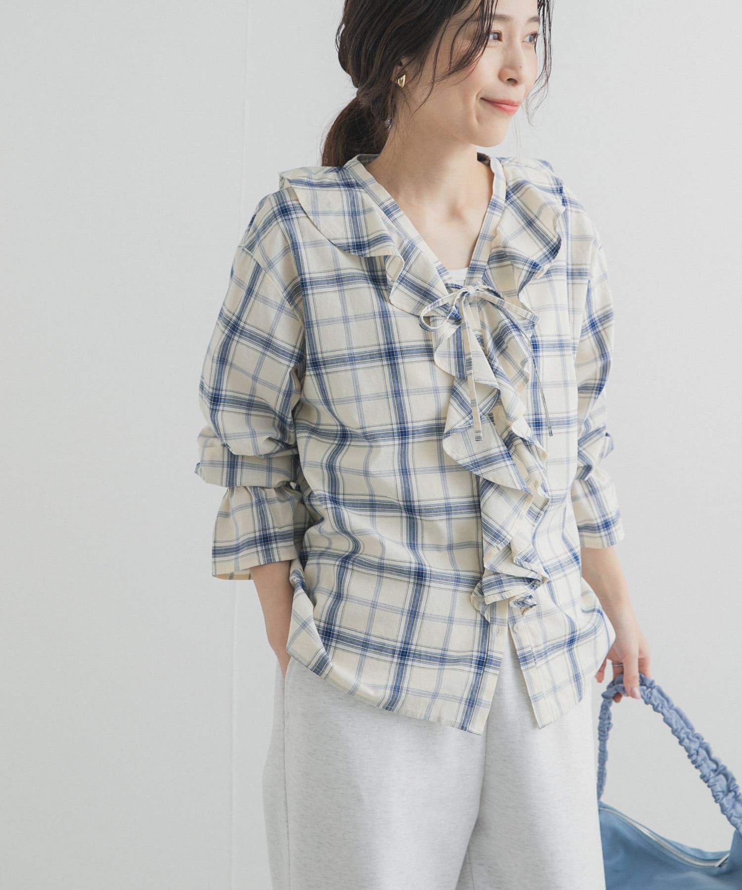 URBAN RESEARCH DOORS「チェックフリルブラウス」|シャツ・ブラウス|ブルー系その他