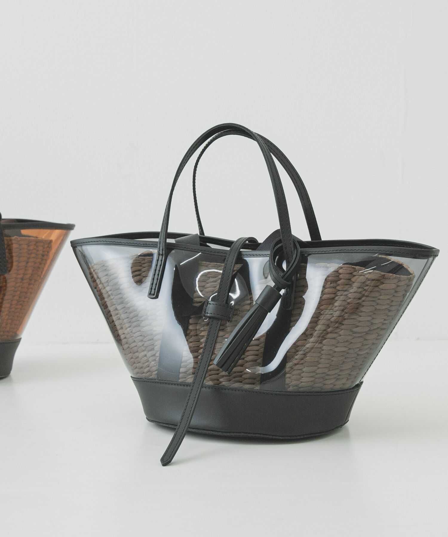 URBAN RESEARCH「マルチウェイクリアトートバッグ」|かごバッグ|ブラック