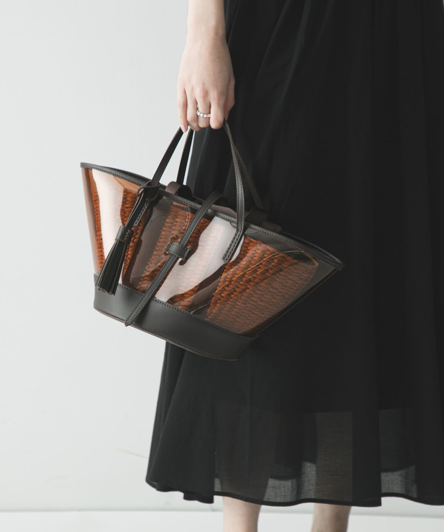 URBAN RESEARCH「マルチウェイクリアトートバッグ」|かごバッグ|