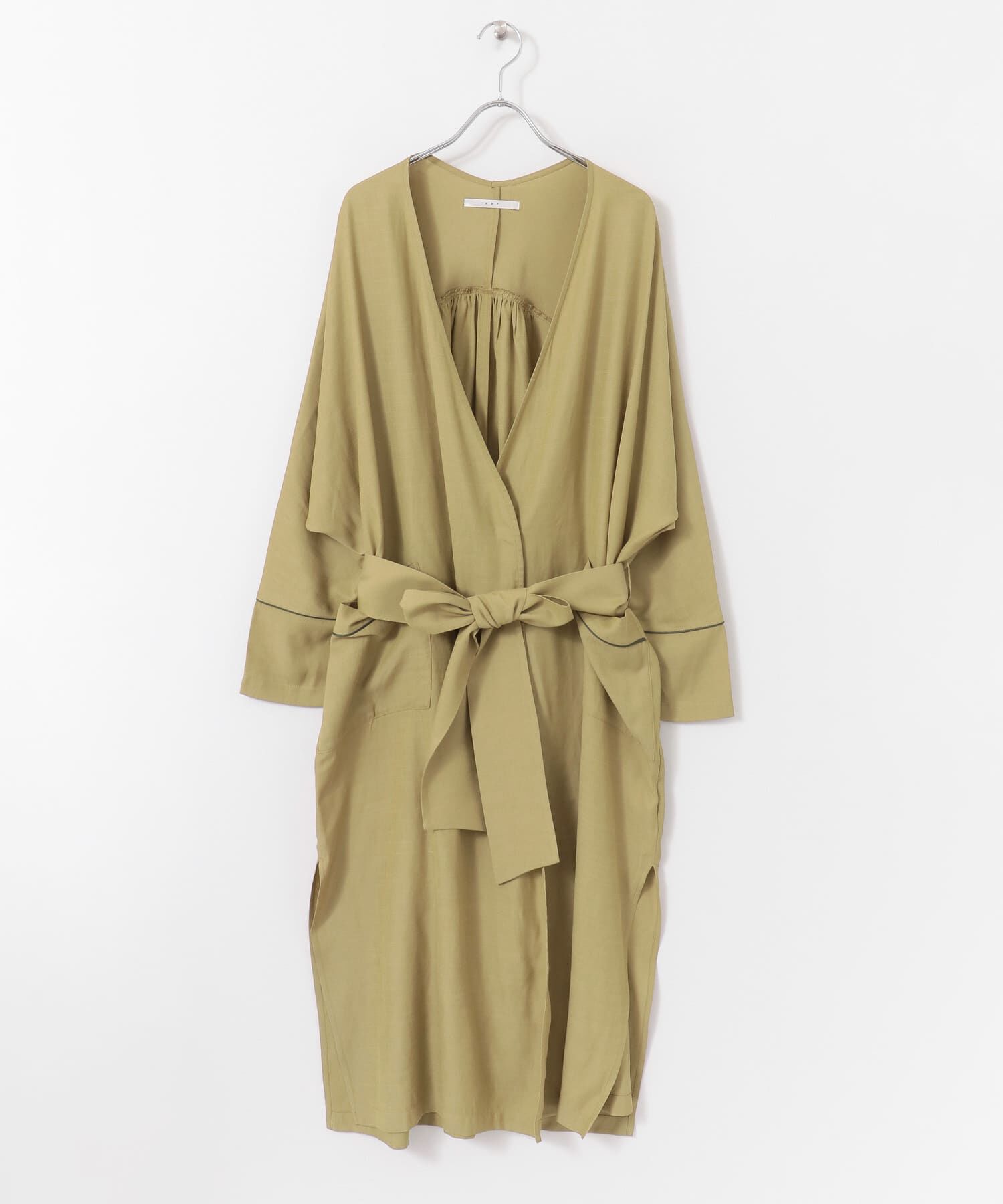  「カラーパイピングガウン&there4;」|ノーカラーコート|