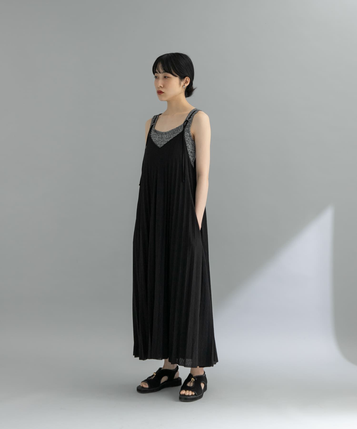  「『WEB限定』2WAYプリーツキャミワンピース」|ワンピース|